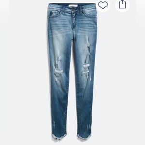 KAN CAN Kiri Distressed Fray Hem Jean